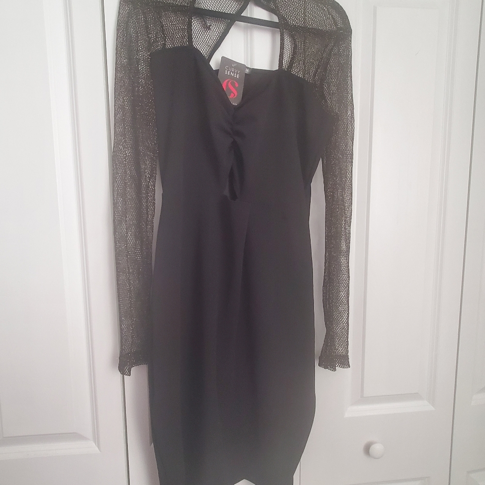 Black gold lace long sleeve dress 2x